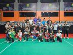 Foto-Ketua-BLC-Sumut-Aswindy-Fachrizal-bersama-peserta-di-Festival-Bulutangkis.jpg