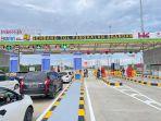 GERBANG-JALAN-TOL-Suasana-pintu-masuk-dan-keluar-Gerbang.jpg