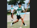 Gelandang-muda-PSMS-Medan-Reyki-Fariz-ketika-melakukan-latihan-bersama.jpg