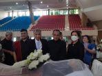 Gubernur-Sumatra-Utara-Edy-Rahmayadi-saat-melayat-jenazah-Rudolf-Pardede.jpg
