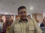 Gubernur-Sumut-Bobby-Nasution-saat-diwawancarai-di-Kantor-Gubernur-Sumut_11.jpg