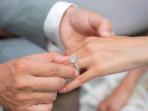 Dilamar dengan Berlian, Wanita Ini Kaget Kekasihnya justru Minta Biaya Cincin Dibayar Patungan