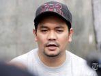 Indra-Bekti-dikabarkan-alami-pendarahan-otak-dan-harus-dilarikan-ke-Rumah-Sakit.jpg