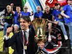 Inzaghi-juara-coppa.jpg