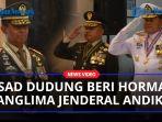 Jenderal-Dudung-Saksikan-Saat-Panglima-Andika-Disematkan-Gelar-Kehormatan-Bintang-Yudha-Dharma-Utama.jpg