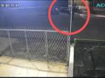 Jepretan-layar-CCTV-perampokan-sepeda-motor-yang-diduga-terjadi-di-Jalan-Sutrisno-Medan.jpg