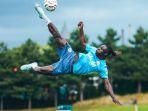 Jeremy-Nkuku-man-city.jpg