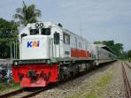 KERETA-API-Petugas-PT-Railink-bersiap-melakukan.jpg