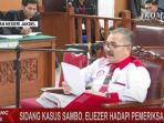 Kamaruddin-Simanjuntak-memberikan-keterangan-di-hadapan-majelis-hakim.jpg