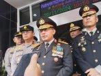 Kapolda-Sumbar-Irjen-Suharyono-beri-keterangan-polisi-tembak-polisi.jpg