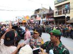 Kapolda-Sumut-Irjen-Pol-RZ-Panca-Putra-Simanjuntak-mengucapkan-terima.jpg