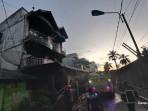 Kebakaran-rumah-tiga-lantai-di-Jalan-Udang-Kecamatan-Siantar-Timur.jpg
