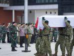 Kedatangan-tiga-jenazah-prajurit-TNI-Angkatan-Darat-dari-Papua.jpg