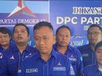 Ketua-DPC-Partai-Demokrat-Kota-Pematangsiantar-Ilhamsyah-Sinaga-depan-bersama-jajaran1.jpg