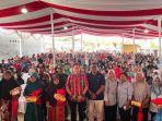 Ketua-DPRD-Medan-Wong-Chun-Sen-bersama-ratusan-warga-merayakan-momen.jpg
