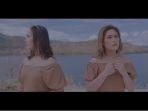 Klip-video-Hulahoi-Pe-Inang-yang-dinyanyikan-Duo-Miss-Pay_.jpg