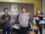 Korban-pencurian-motor-terimakasih-ke-kapolres-imam-zamroni.jpg