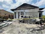 LUDES-TERBAKAR-Penampakan-rumah-korban-yang-hangus.jpg