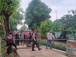 Lokasi-penemuan-mayat-SM-76-usai-dibunuh-adik-sepupunya-Midan-di-Bekasi-Sabtu-25112023.jpg