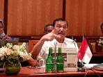 Luhut-kembali-tampil-di-rapat-kabinet.jpg