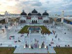 Masjid-Baiturrahman-Banda-Aceh.jpg