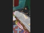 Momen-jenazah-korban-dugaan-penganiayaan-disemayamkan-di-rumah-duka.jpg