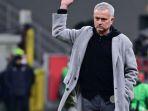 Mourinho-murka-kalah-dari-AC-milan.jpg