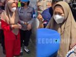 PEMBUNUHAN-POLISI-DI-LOMBOK-Tampang-Briptu-Rizka-di-Rekonstruksi-Kematian-Brigadir-Esco.jpg