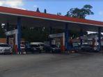 Pantauan-pengendara-meramaikan-SPBU-di-Jalan-Ahmad-Yani.jpg
