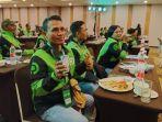 Para-mitra-Gojek-sedang-mengikuti-kegiatan-Bengkel-Belajar-Mitra_.jpg