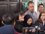 Pecah-Tangis-Istri-Arif-Rachman-Sebut-Ferdy-Sambo-Hancurkan-Karier-dan-Hidup-Suaminya-Tega-Dia.jpg