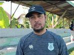 Pelatih-Kepala-PSMS-Medan-Nil-Maizar-ketika-ditemui-Tribun-Medan.jpg