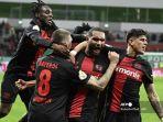 Pemain-Bayer-Leverkusen-merayakan-kemenangan.jpg