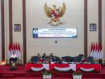 Pemandangan-umum-fraksi-terhadap-Ranperda-Pertanggungjawaban-Pelaksanaan-APBD.jpg