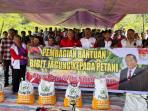 Pembagian-ini-bagian-dari-gerakan-gotong-royong-PDIP.jpg