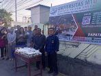 Pembagian-pangan-berbuka-puasa-di-depan-Kampus-B-Universitas-MTU.jpg