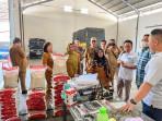 Pemko-dan-Polres-Siantar-melakukan-sidak-harga-eceran-beras.jpg
