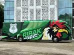 Desain Baru Bus Tim PSMS Medan Diisi Tulisan Ribak Sude