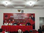 Pengurus-PDIP-saat-menyambut-kehadiran-mantan-Gubernur.jpg