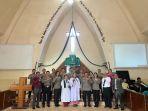 Personel-Polres-Padangsidimpuan-Gereja-m3m3.jpg