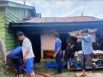 Personel-pemadam-kebakaran-Kabupaten-Karo-melakukan-pemadaman-dan-pendinginan1.jpg