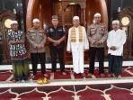 Personil-Polres-Sibolga-usai-mengikuti-ibadah-sholat-Jumat.jpg