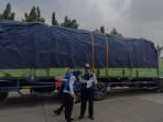 Petugas-Dinas-Perhubungan-sedang-melakukan-razia-truk.jpg