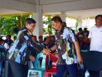 Plt-Bupati-bersalaman-d.jpg