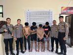 Polisi-yang-segera-merespons-warga-berhasil-mengendalikan-empat-pelaku.jpg