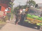 Preman-Palak-Sopir-di-Jalan-Sukabumi-Lama-Kampung-Lalang.jpg