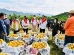 Presiden-JOkowi-dalam-lawatan-kerjanya-di-Kampung-Jeruk-Liang-Melas-Datas.jpg