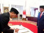 Presiden-Joko-Widodo-melantik-Sahat-Manaor-Panggabean.jpg