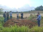 Proses-pemakaman-jenazah-Sozisokhi-Lase_Polres-Tanah-karo_.jpg