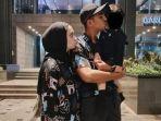 Putri-Anne-dan-Arya-Saloka-serta-anaknya.jpg